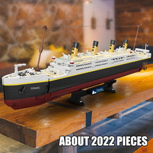 Load image into Gallery viewer, RMS Titanic Ship Brick Building Model Set 2022 pcs 6