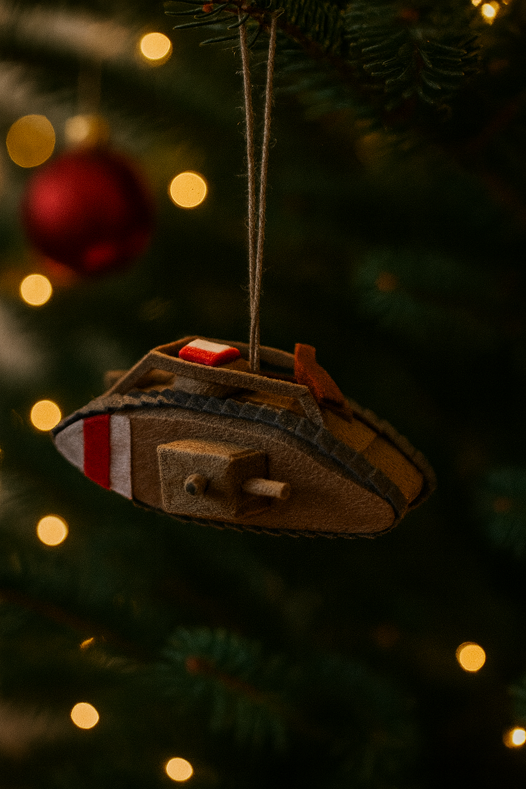 Iconic British Army Mark V Tank Felt Model Figurine Ornament