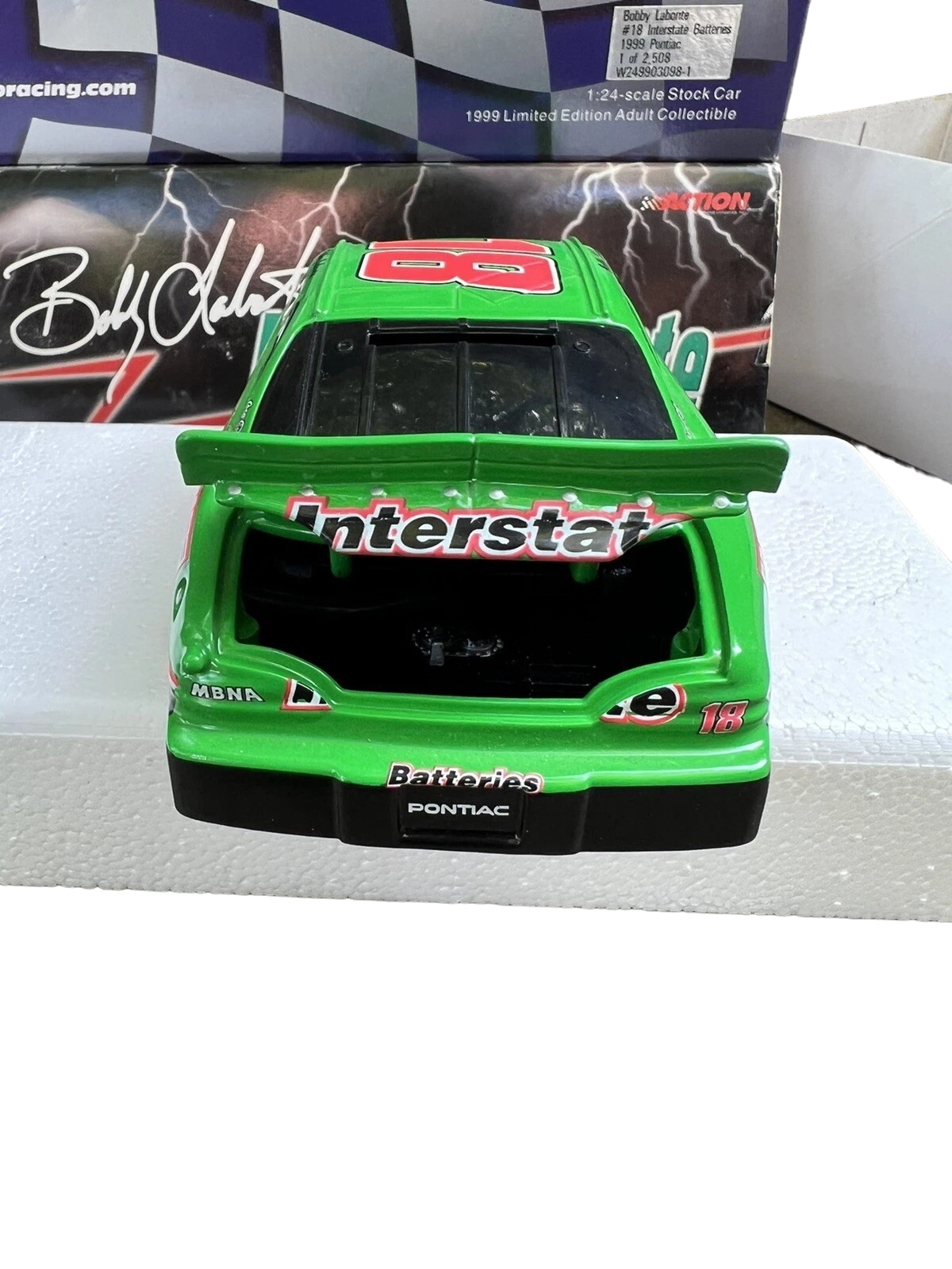 NASCAR Bobby Labonte #18 Interstate Batteries 1:24 Scale Diecast