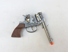 Load image into Gallery viewer, Gonher Classic Cowboy 100 Paper Roll Cap Gun Revolver
