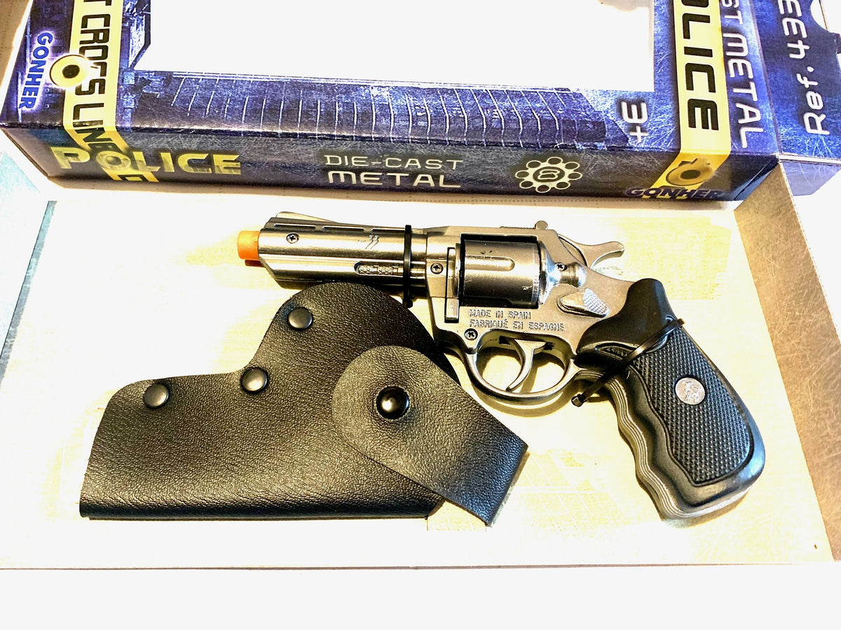 Gonher Toys 357 Magnum Chrome Finish 8 shot Cap Gun Revolver & Holster Playset 3