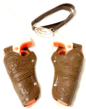 Load image into Gallery viewer, Legends Wild West DURANGO Double Cowboy 5pc Cap Pistol &amp; Holster Set 10
