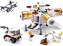 Load image into Gallery viewer, Space Collection Lunar Station Brick Building Set B0739 1
